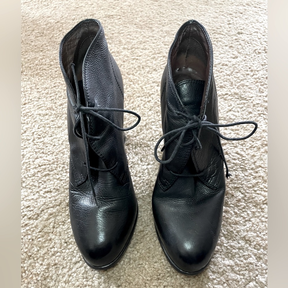 Bruno Magli Agna Black leather boots Size 8